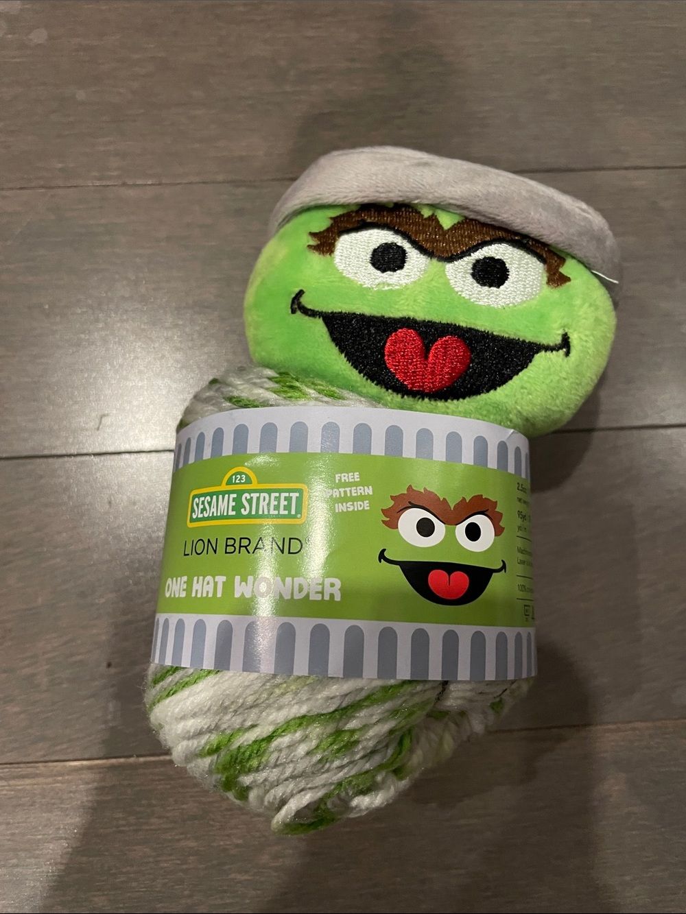 Oscar Sesame Street yarn
